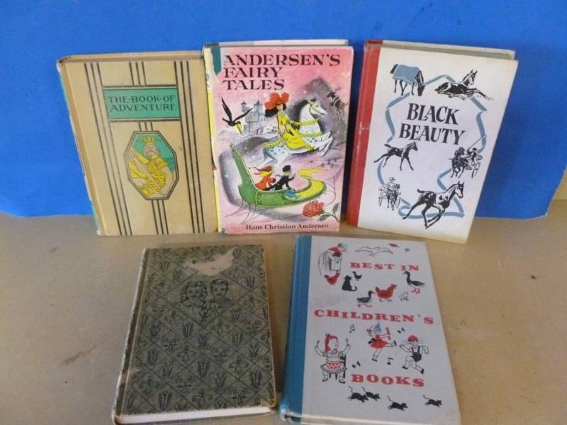 lot 292 image: Vintage Books