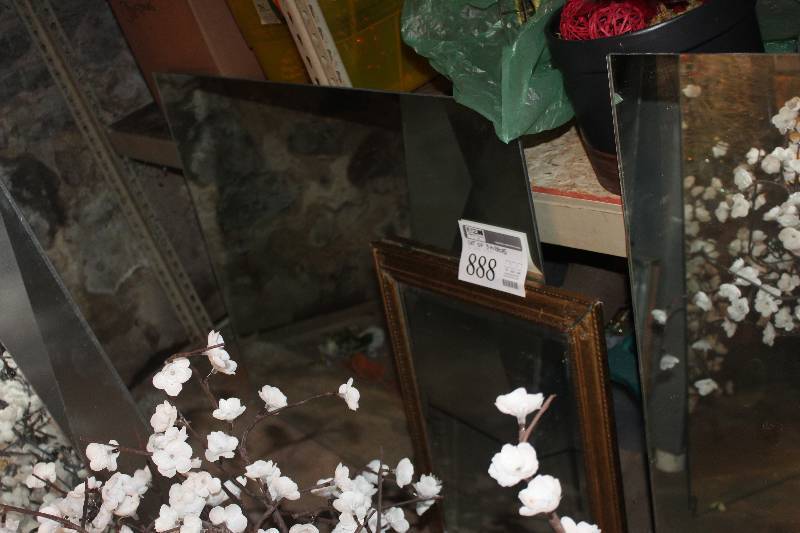 lot 888 image: Lot of (3) Mirrors