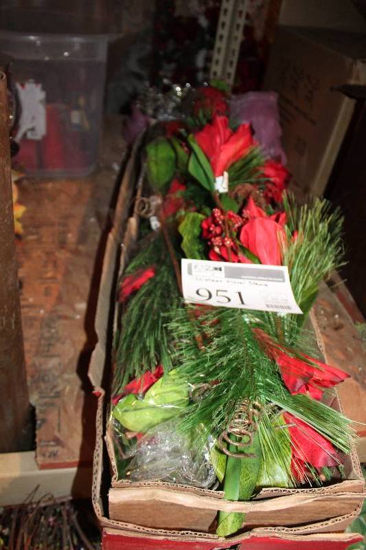lot 951 image: Amaryllis Stems