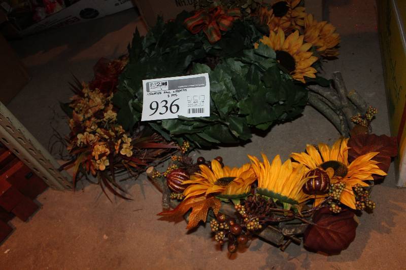 lot 936 image: Lot of (3) Assorted Fall Wreaths