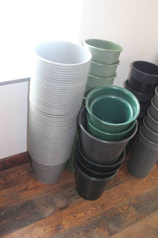 lot 728 image: Lot of (50) Floral Containers