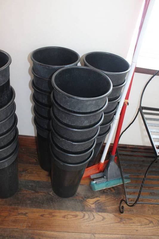 lot 729 image: Lot of (15) Floral Containers