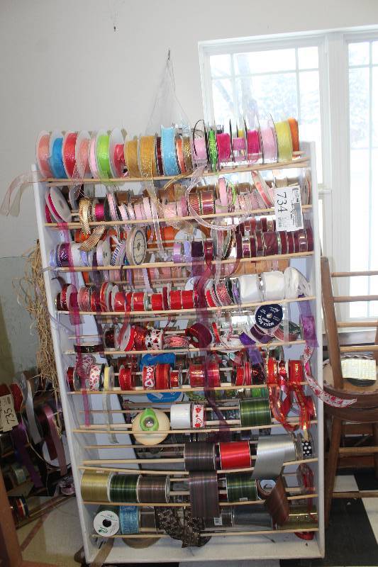 lot 734 image: Ribbon Rack w Various Ribbons