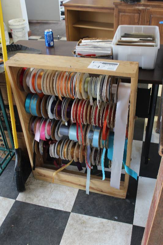 lot 747 image: Ribbon Rack w Various Ribbons
