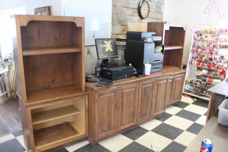 lot 741 image: Entertainment Center