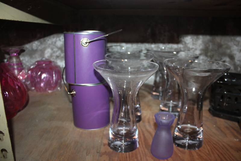 lot 820 image: Lot of (10) Assorted Vases
