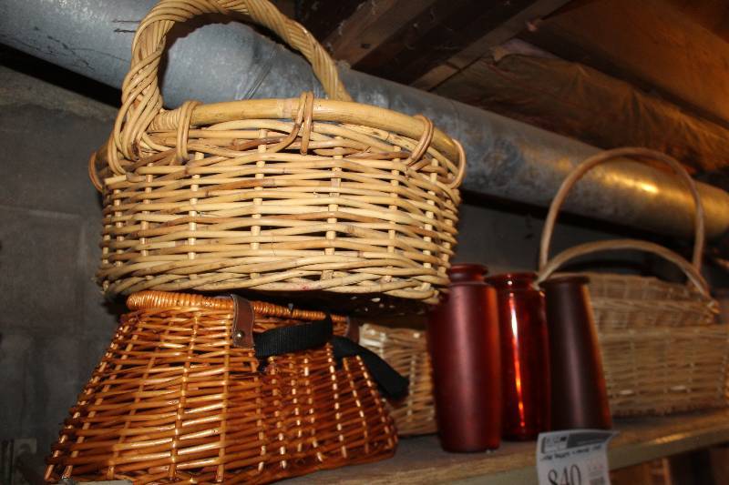 lot 840 image: Large Wicker Baskets & Orange Vases