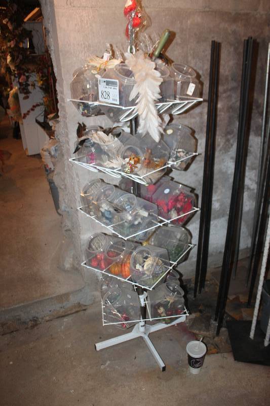 lot 828 image: Floral Picks w Rack