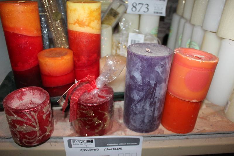 lot 877 image: Assorted Candles