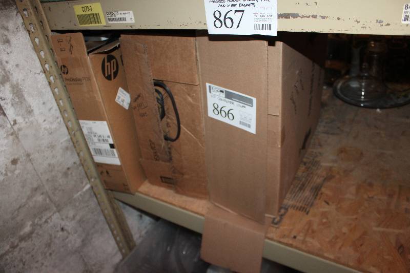 lot 866 image: HP Computer Equipment