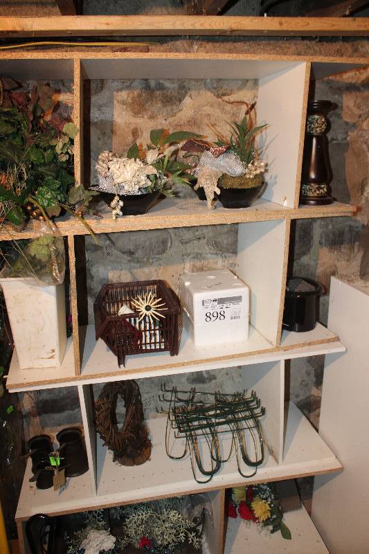 lot 898 image: Shelf Unit w Misc Floral
