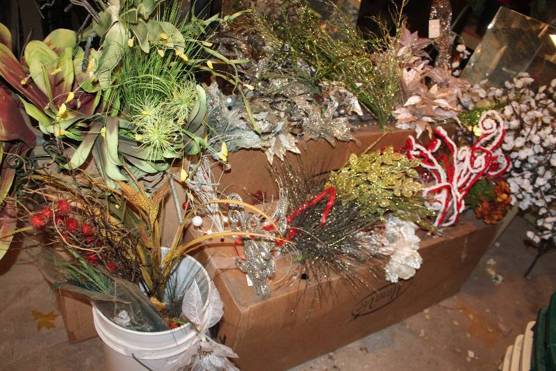 lot 886 image: Lot of (3) Boxes of Assorted Floral Greens, Christmas Fill