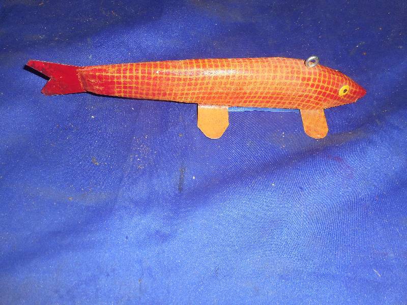 WOODEN SPEARING DECOY