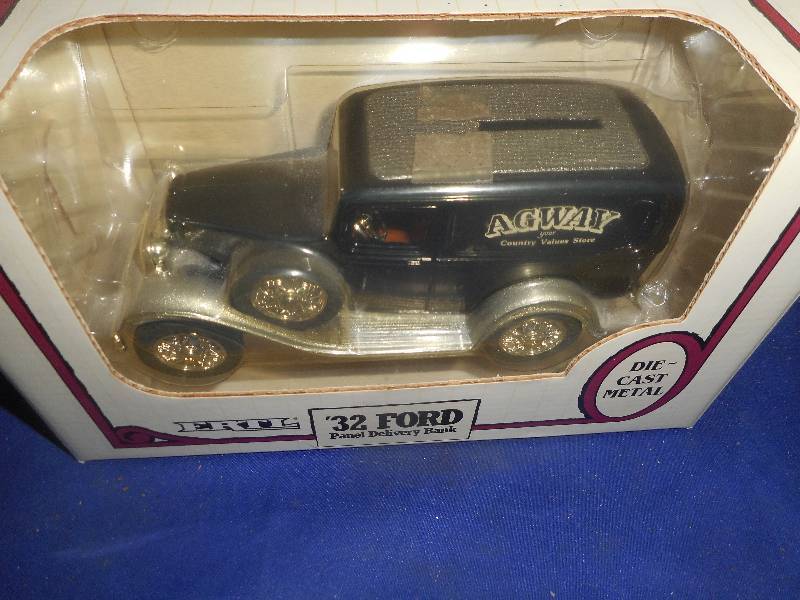1932 FORD COIN BANK