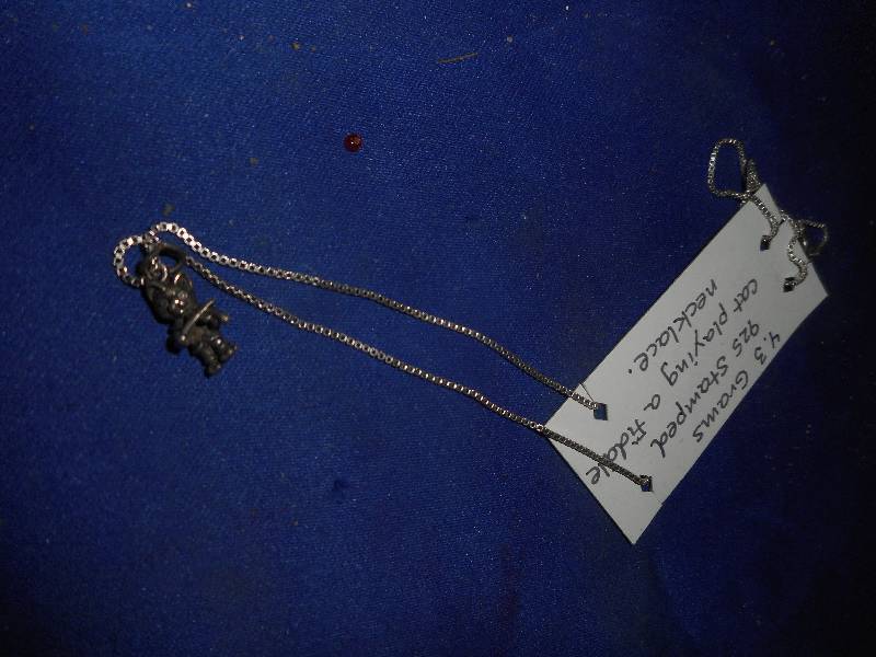 STERLING CAT NECKLACE