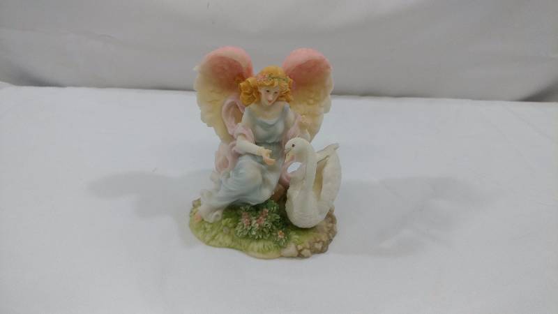 lot 52 image: Seraphin Classics Angel