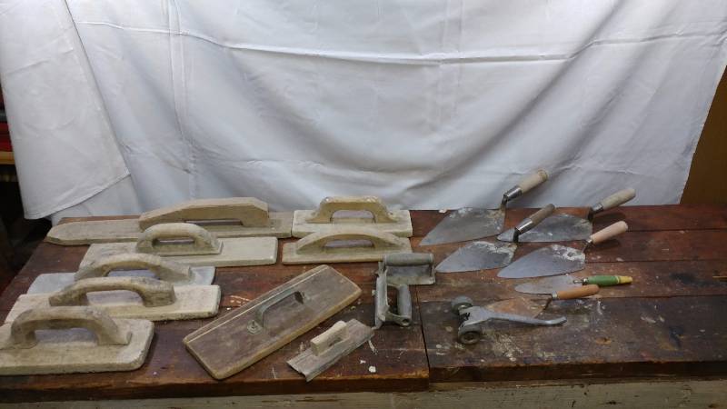 lot 7 image: Msic. Concrete Tools