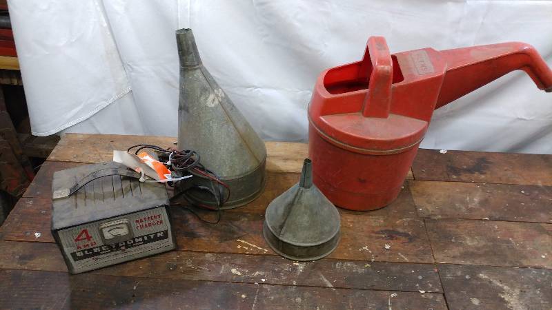 lot 14 image: Funnels and Battery Charger