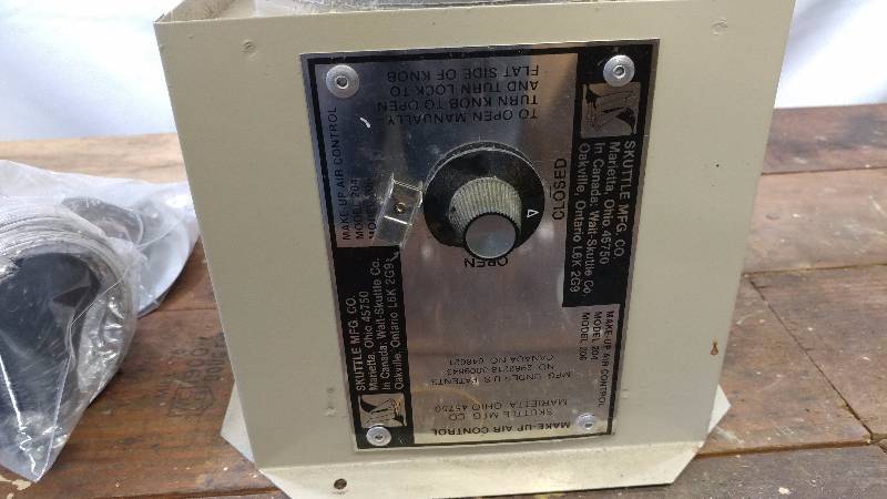 lot 28 image: Air Exchanger