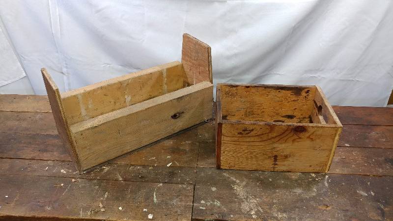 lot 33 image: Tool Caddy and Wood Box