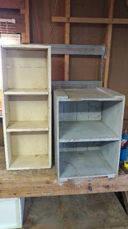 lot 39 image: Shelving Units