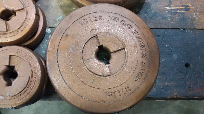 lot 112 image: Weight Lifting Set