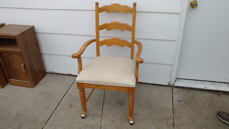 lot 45 image: Chair