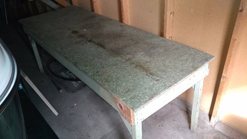 lot 104 image: Table