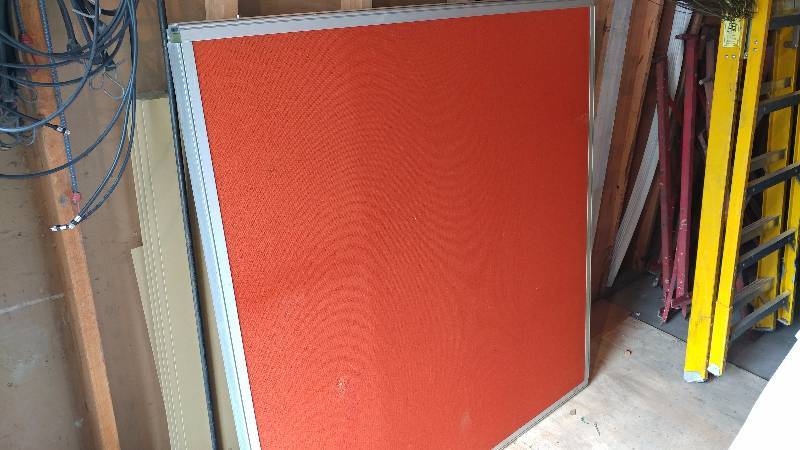 lot 103 image: Room Dividers