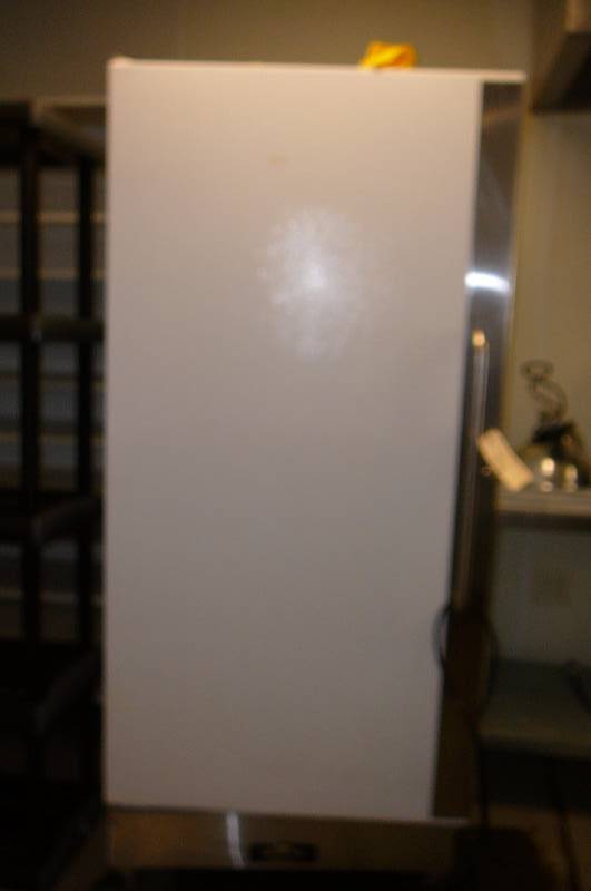 Upright Freezer Arctic air