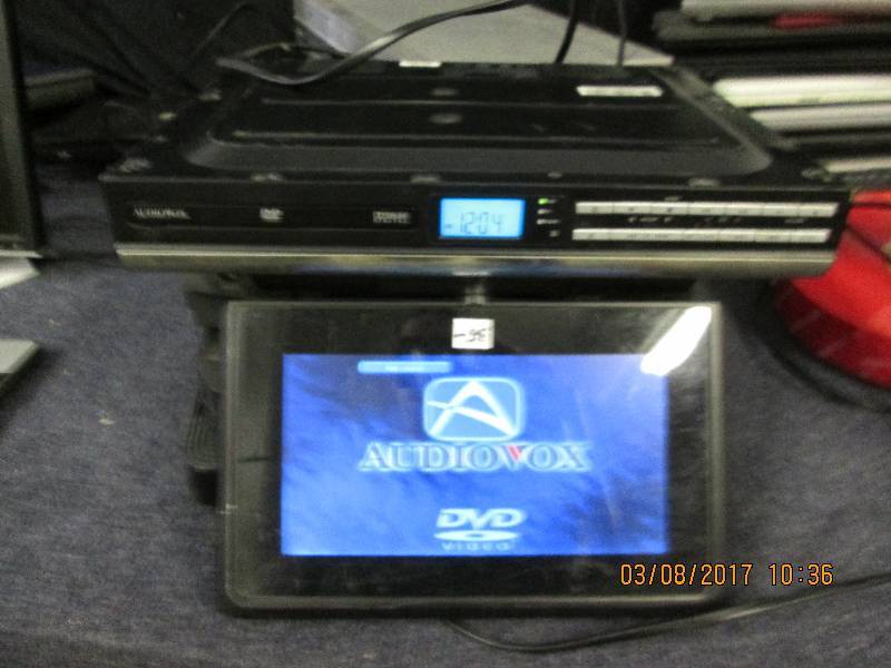 lot 23 image: dvd player lot 1 sony 1mitsubishi ,...