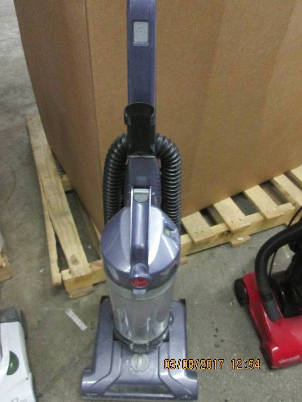 lot 37 image: hoover wind tunnel powers on ...