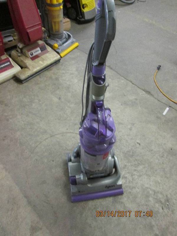 lot 72 image: dyson vacum powers up ...