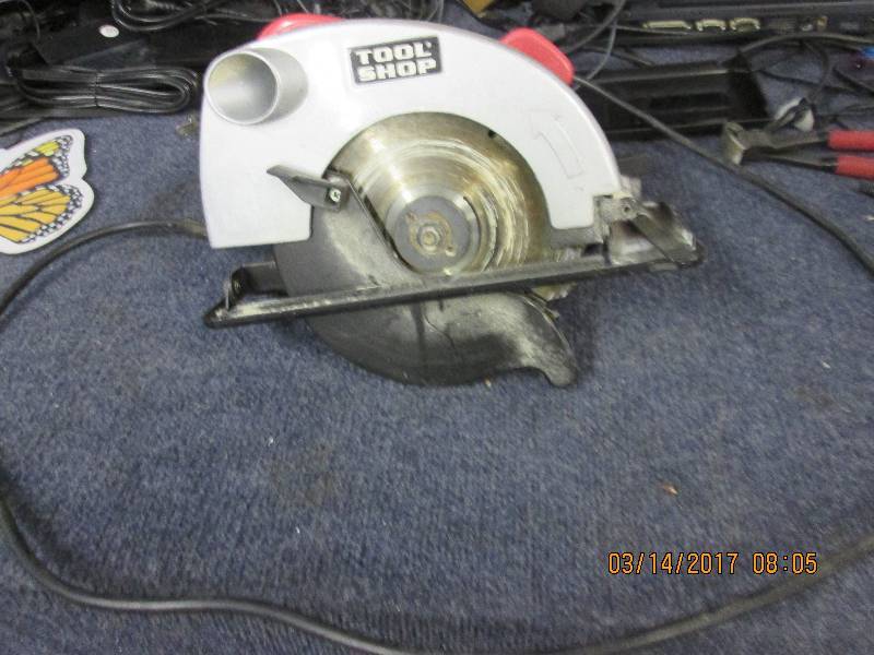 lot 77 image: tool shop saw tested and works ...