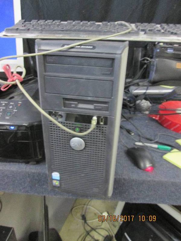 lot 109 image: optiplex computer tower boots to wi...