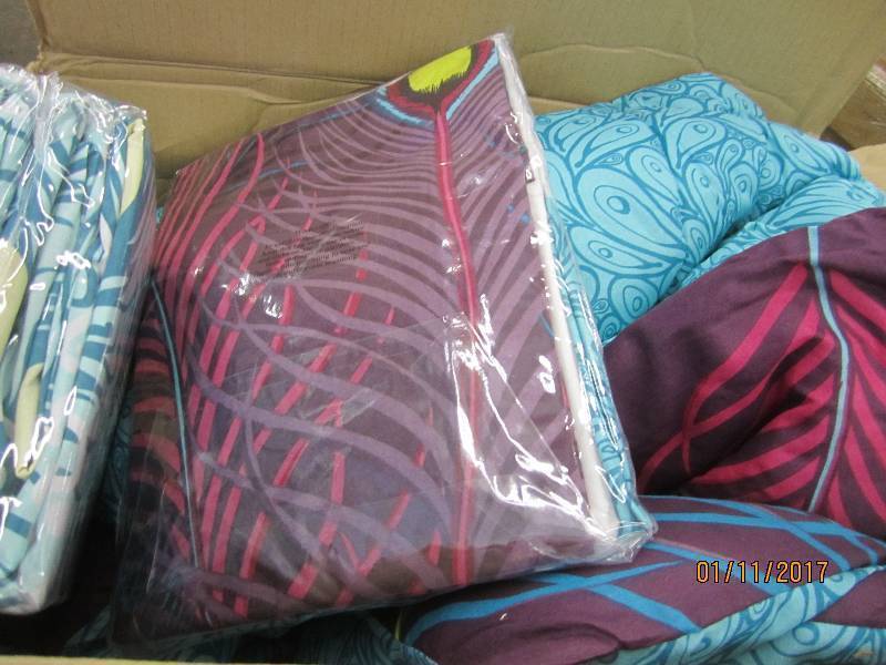 lot 201 image: Feathers Queen Bed Set open box, returns Retail $119.99