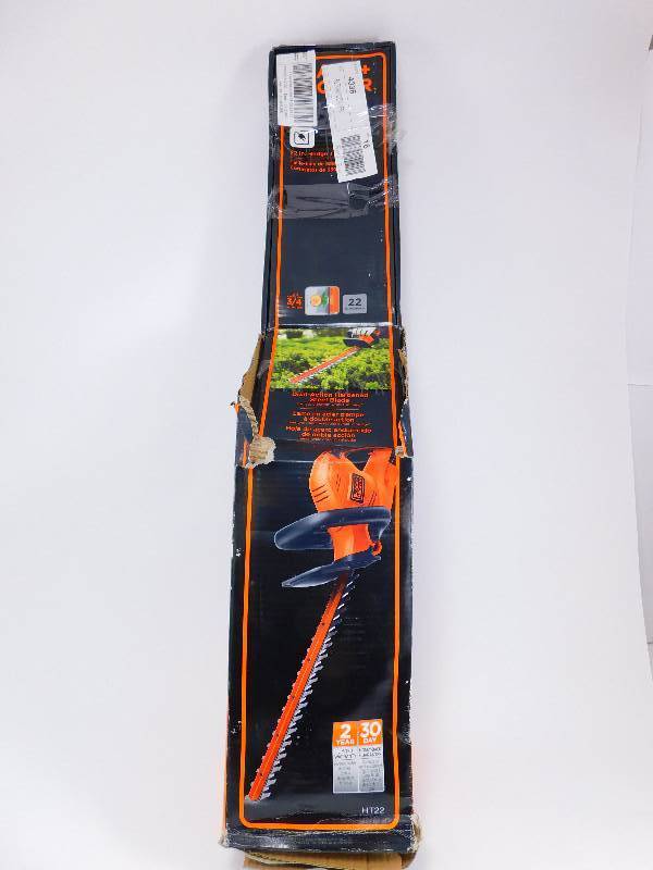 lot 6 image: Black  Decker 22 Dual-Action Hedge Trimmer