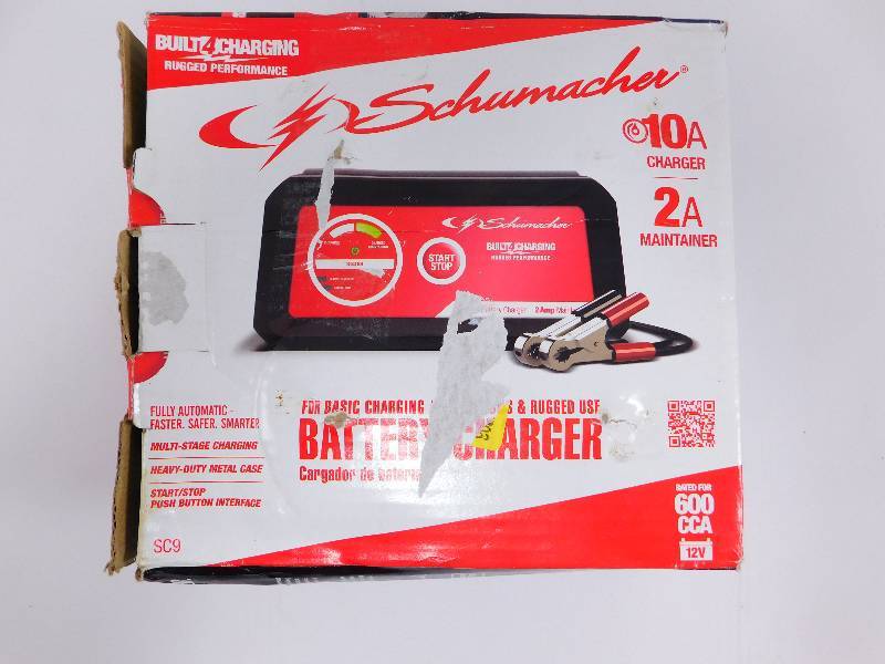 lot 7 image: Schumacher Rugged 10 Amp Battery Charger - 2 Amp Maintainer