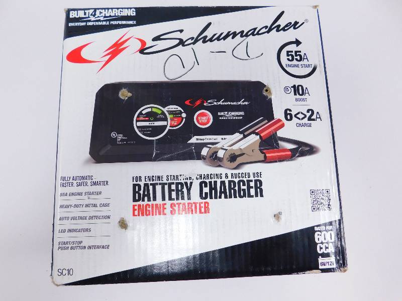 lot 8 image: Schumacher Fully Automatic 55A Engine Start  10A Boost  62A Charge