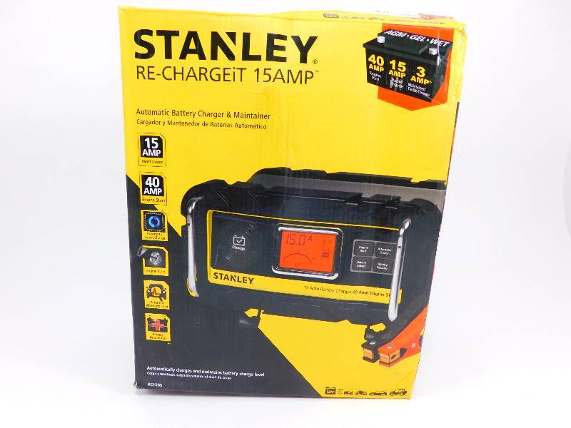 lot 11 image: Stanley Rugged RE-CHARGEiT 15 Amp Charger40 Amp Engine Start