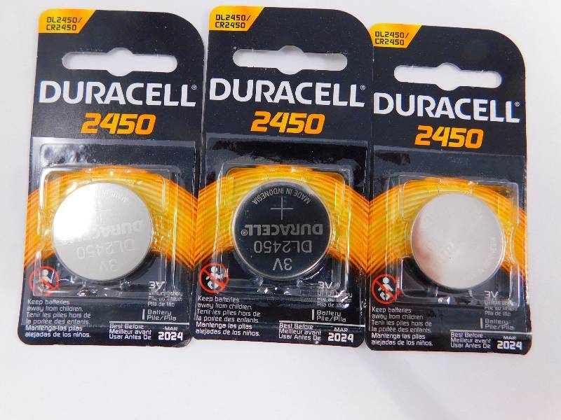 lot 49 image: Lot of 3 New Duracell 2450 Coin Button Lithium Batteries