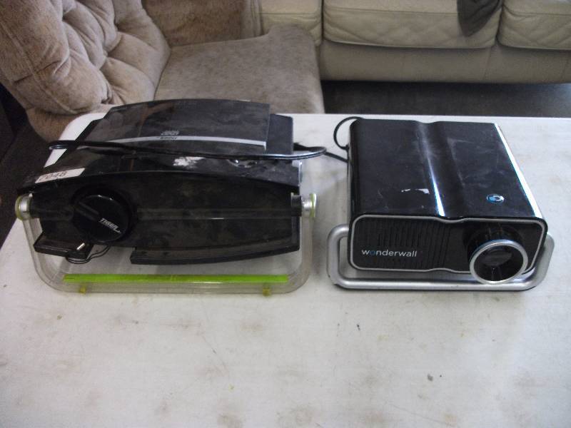 lot 30 image: Wonderwall Tiger Projectors (1-Missing Cord)