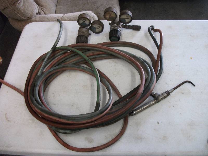lot 34 image: OxygenAcetaline Torch Set Parts