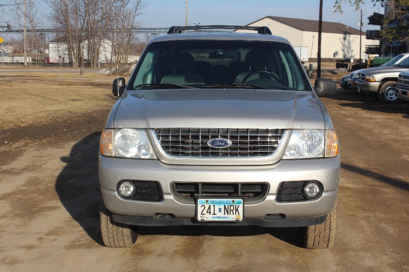 2005 Ford Explorer XLT - Low Miles - 7 Passenger