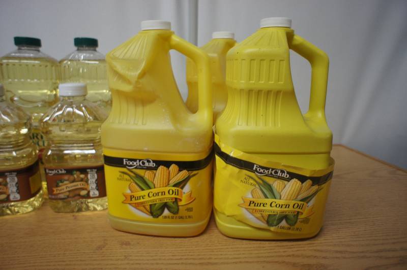 lot 158 image: Large Lot of Assorted Oils - All Items Expired In 2016 -