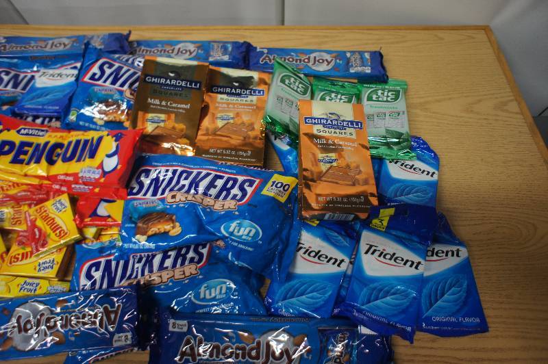 lot 169 image: Large Lot of Assorted Candy and Gum - All Items Expired In 2016 -