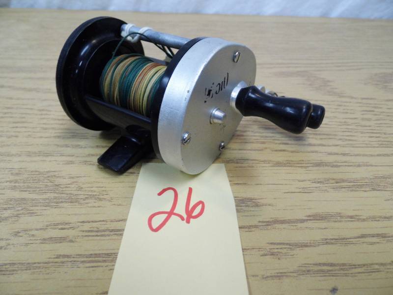 lot 26 image: Sears 510 Reel