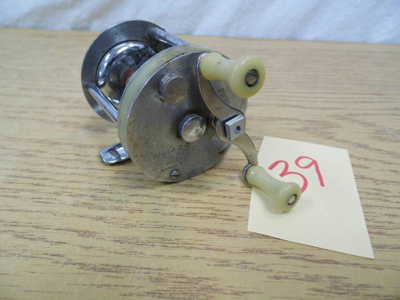 lot 39 image: South Bend Reel