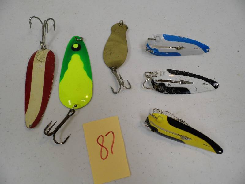lot 87 image: Assorted Lures - Tackle