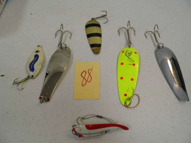 lot 88 image: Assorted Lures - Tackle